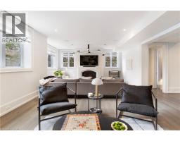 31 REID Court - 33