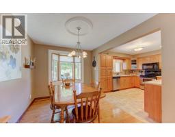 518 TWIN OAKS Crescent - 17