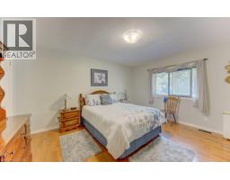 518 TWIN OAKS Crescent - 32