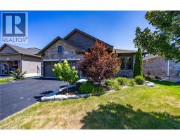 7 STONEBRIDGE Place - 2