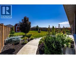 7 STONEBRIDGE Place - 33