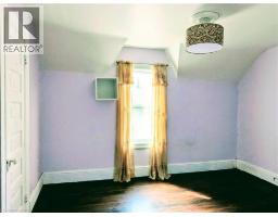 81 GREY Street - 21