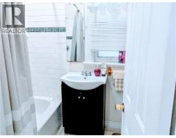 81 GREY Street - 24