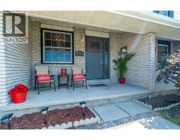 54 KINROSS Street - 2