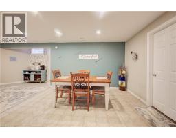 270 TALBOT Street - 31