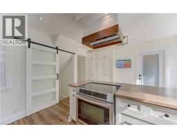 31 EDMUND Road - 19
