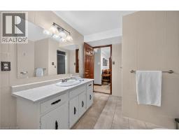 39 ALGONQUIN Court - 37