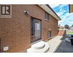 39 ALGONQUIN Court - 44