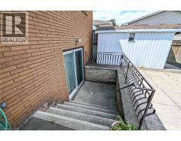 39 ALGONQUIN Court - 46