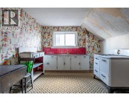 128 HESS Street N - 28