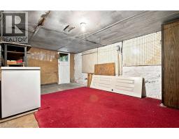 128 HESS Street N - 33