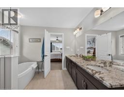 100 ANASTASIA Boulevard - 27