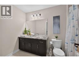100 ANASTASIA Boulevard - 34