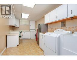 108 QUEENSWAY Drive - 34