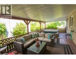 108 QUEENSWAY Drive - 37