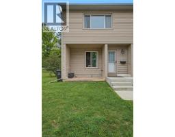 15 GREEN VALLEY Drive UnitNo. 1 - 4