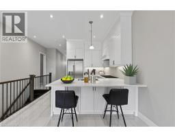 804 GARDEN COURT Crescent - 13