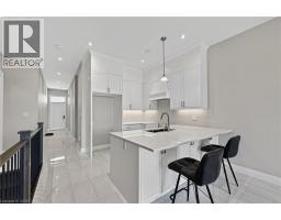 804 GARDEN COURT Crescent - 26