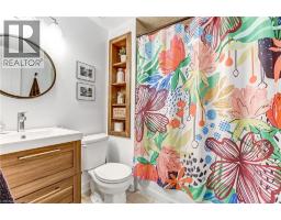 218 RICHARDSON Drive UnitNo. 26 - 11