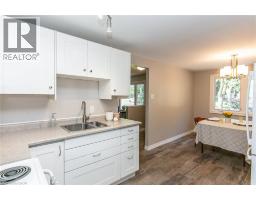 36 AMOS Avenue - 16