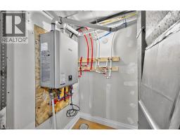 138 RENDELL Boulevard - 35