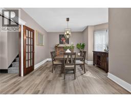 176 CROSS Street E - 19