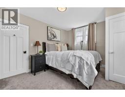 176 CROSS Street E - 27