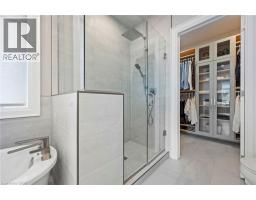 47 BLUENOSE Drive - 25