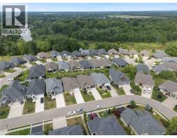 47 BLUENOSE Drive - 44