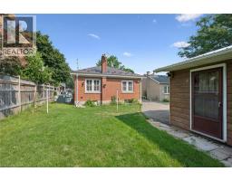 195 BLUCHER Street - 33