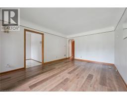 195 BLUCHER Street - 5