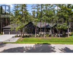 107 LOUISE CREEK Crescent - 1