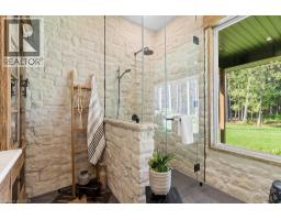 107 LOUISE CREEK Crescent - 22