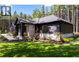 107 LOUISE CREEK Crescent - 3