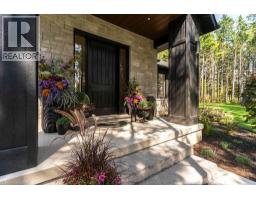 107 LOUISE CREEK Crescent - 5