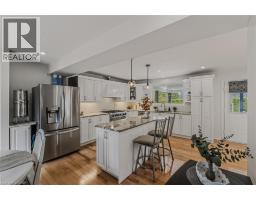 208 VICTORIA Street - 16