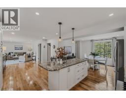208 VICTORIA Street - 20