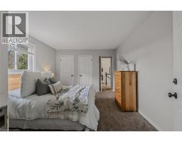 208 VICTORIA Street - 32