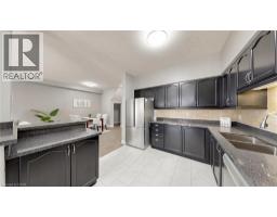 18 SPENCER Crescent - 16