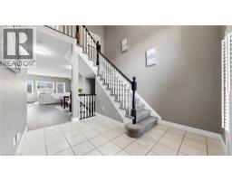 18 SPENCER Crescent - 22