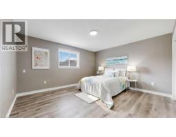 18 SPENCER Crescent - 29