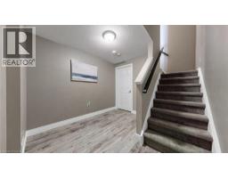 18 SPENCER Crescent - 37