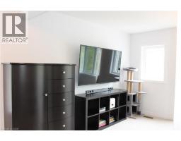 12 POPLAR Drive UnitNo. 21 - 12