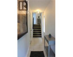 12 POPLAR Drive UnitNo. 21 - 3