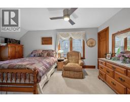 3 SECOND Street S - 27