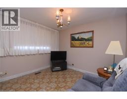 36 ABBINGTON Drive - 17