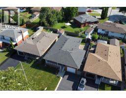 36 ABBINGTON Drive - 2