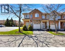 232 STONEHENGE Drive UnitNo. 8 - 1