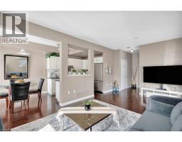 232 STONEHENGE Drive UnitNo. 8 - 11