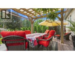 13 OAKDALE Boulevard - 37